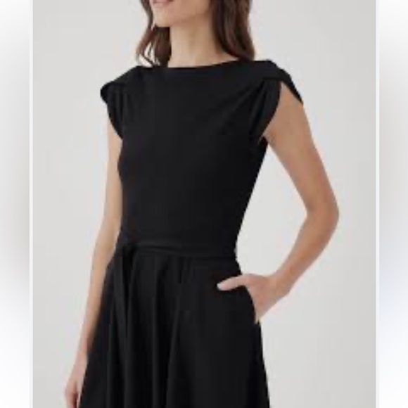 PACT ORGANIC COTTON LITTLE BLACK DRESS FIT & FLARE PETAL FLUTTER SLEEVE EUC - Picture 1 of 14